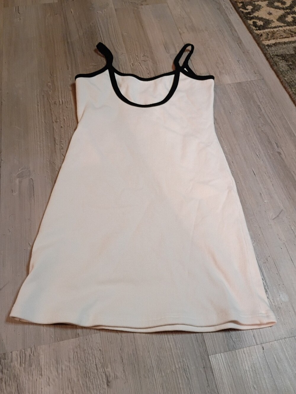 Dress - Picture 3 of 5